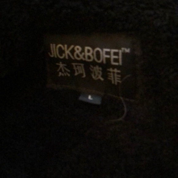 Slim-fit Hooded Trench Coat - Picture 3 of 3